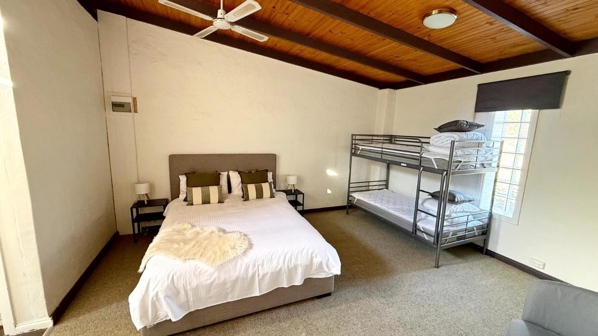 Colonial Bank Motel Omeo Εξωτερικό φωτογραφία