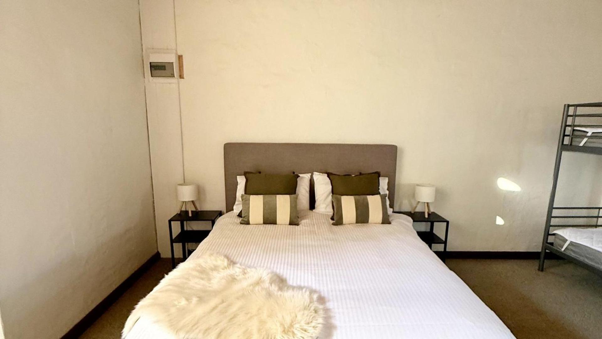 Colonial Bank Motel Omeo Εξωτερικό φωτογραφία